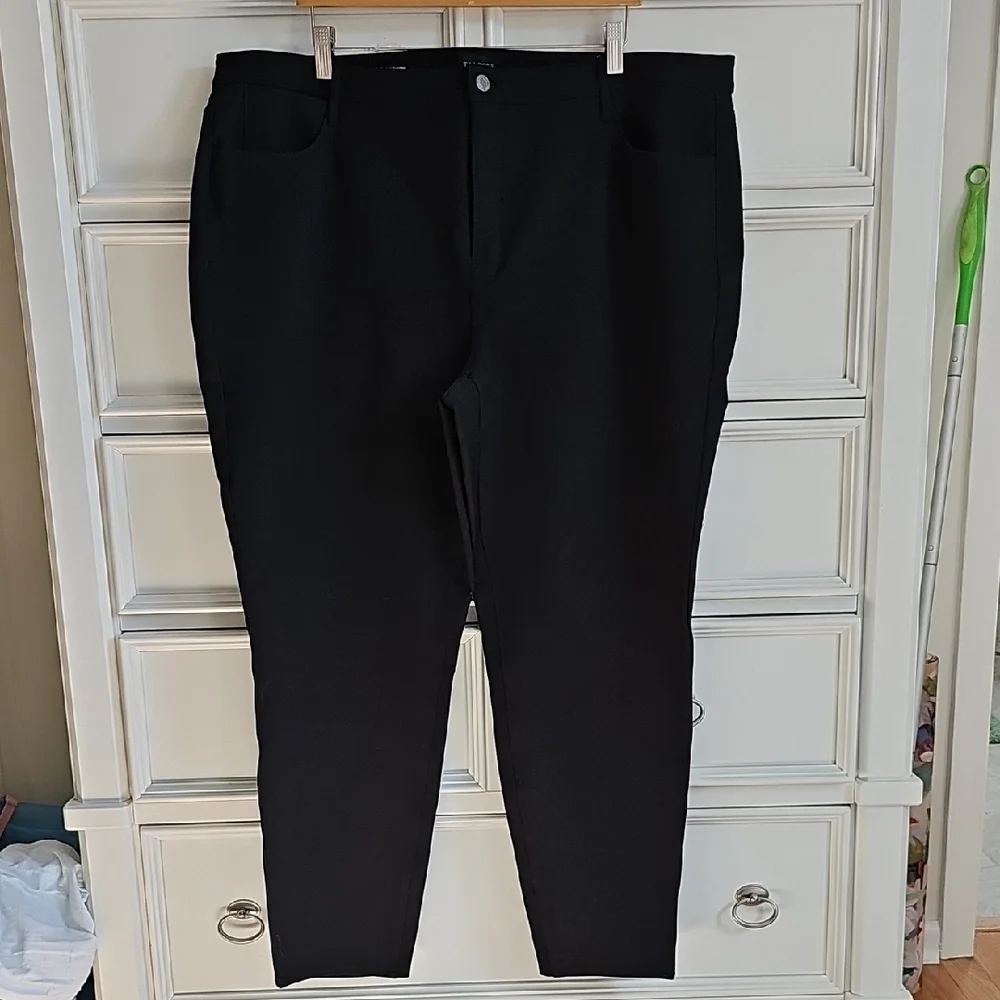 Talbots Soho 5-Pocket Jet Black Leggings.